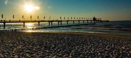 Romantischer Sonnenuntergang - Ostseestrand Zingst © photo-corona
