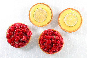 raspberry tart and lemon tart