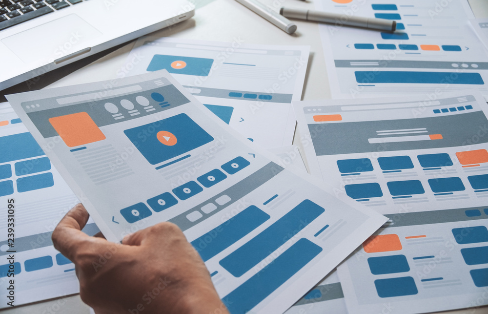 Aufkleber website designer creative planning application developer development draft sketch drawing template l