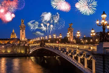 Photo sur Plexiglas Pont Alexandre III Alexandre III bridge with firework in Paris, France