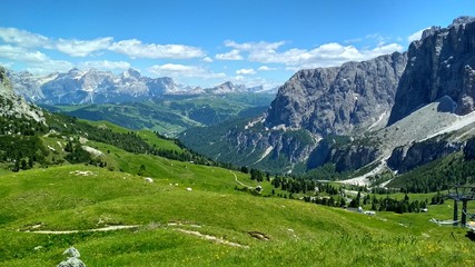 Fototapeta na wymiar Great view of the top Cadini di Misurina range in National Park Tre Cime di Lavaredo. Dolomites, South Tyrol. Location Auronzo, Italy, Europe. Dramatic unusual scene. Beauty world.