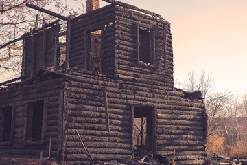 Fototapeta na wymiar old burnt country house
