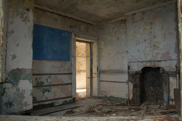 Fototapeta na wymiar Abandoned House