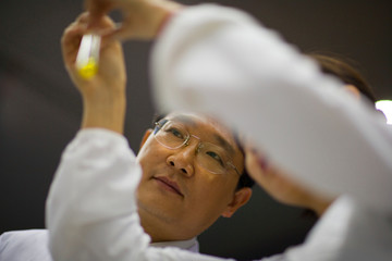 Mid-adult man teaching science.