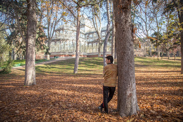 Paseando en otoño por el parque del Buen Retiro de Madrid