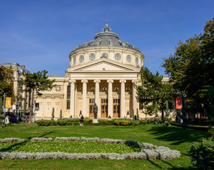 Fototapeta na wymiar Historisches Konzerthaus Ateneul Roman - Athenaeum in Bukarest, Rumänien