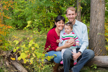Fototapeta premium portrait of a family in a park