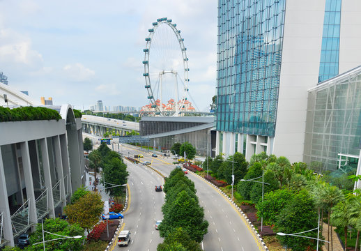 Cars road Singapore Flyer aerial