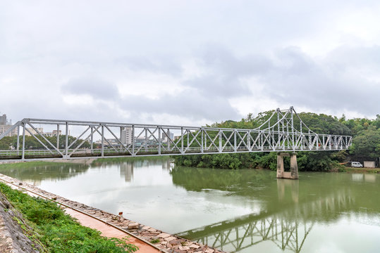 137 件の最適な トラス鉄橋 画像 ストック写真 ベクター Adobe Stock