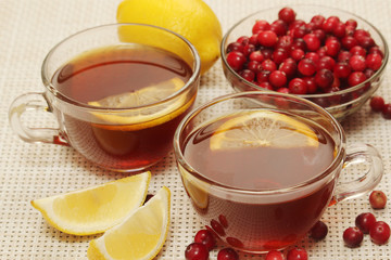 Hot tea with lemons, mint and cranberry	
