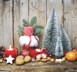 Nikolaus Stiefel gefüllt - Nikolausstiefel mit Geschenken