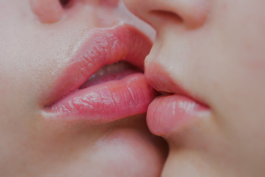 Hot Japanese Lesbians Kissing