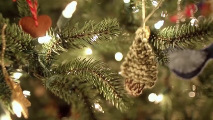 Christmas Tree Pan with toys