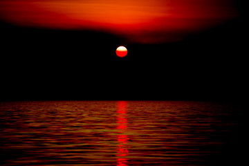 Waldbrand verdunkelt den Himmel Albanien