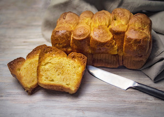 Ofenfrische Brioche 