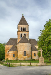 Fototapeta na wymiar The Romanesque church, Saint-Leon-sur-Vezere, France