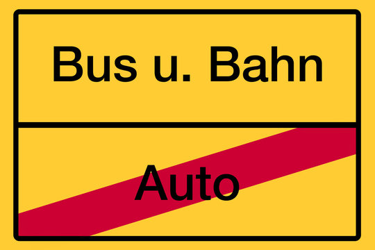 Ortsschild mit Beschriftung "Bus und Bahn - Auto" als Symbolbild für alternativen zum eigenen PKW