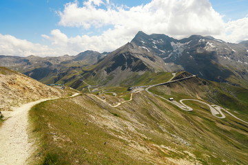 Fototapeta premium Mountain snake road in Austria