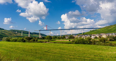 Bau der Hochmoselbrücke im Kreis Bernkastel-Wittlich