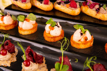 Venison, mousse, small loaf, toast, cream, seafood, caviar red, crumb, greens