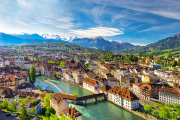 Historic city center of Lucerne with famous Chapel Bridge and lake Lucerne (Vierwaldstattersee), Canton of Luzern, Switzerland - obrazy, fototapety, plakaty
