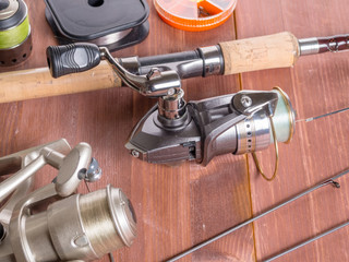 Fishing spinning, fishing line reel and fishing accessory