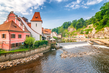 Fototapeta na wymiar Vltava river in The medieval city Cesky Krumlov, Czech republic, Europe.