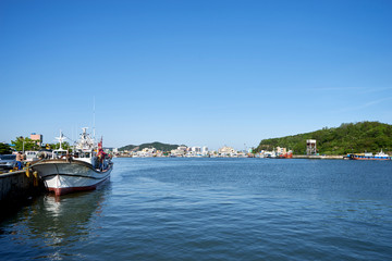 Fototapeta na wymiar The scenery of Mokpo Port in Korea.