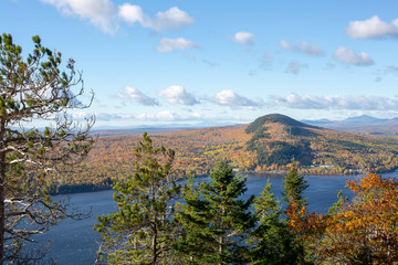 Naklejka premium Maine Moosehead Lake Mountain