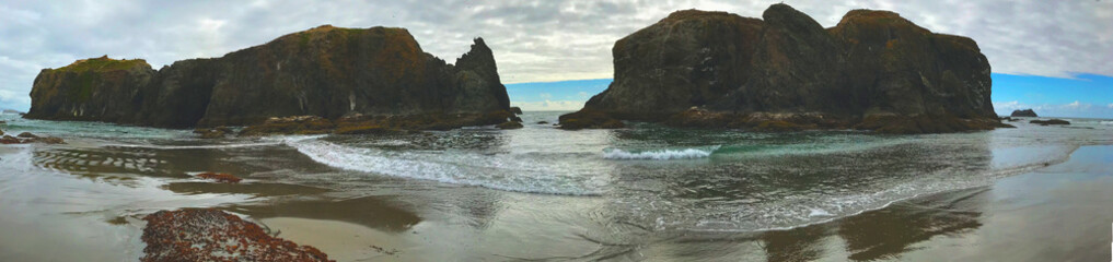 Pacific Ocean island views