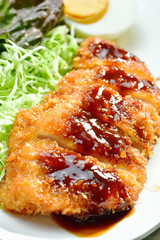 チキンカツ定食
