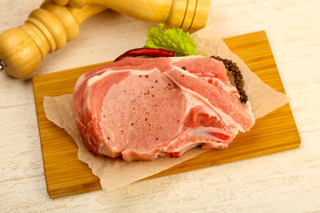 Raw pork cutlet