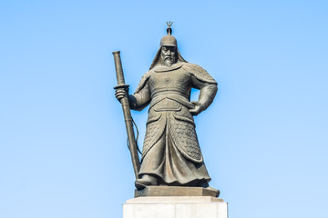 Beautiful Statue Admiral Yi Sun Shin