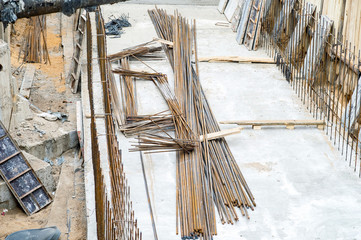 Construction of the earth tunnel, preparation of the frame for pouring concrete