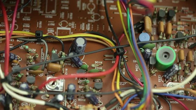Circuiti elettrici e elettronici