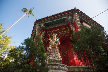 Fototapeta premium Temple in Hong Kong city