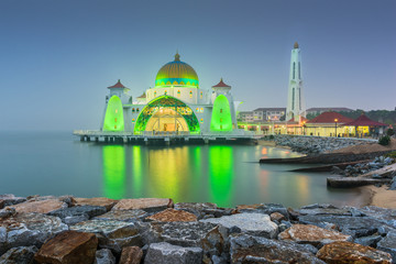 Fototapeta na wymiar Malacca Straits Mosque in Malacca, Malaysia