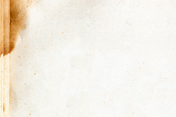 Altes vergilbtes Papier, dass als Hintergrund geeignet ist