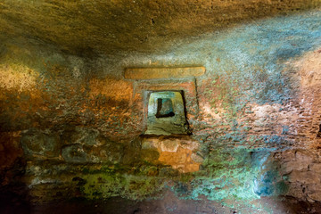 La necropoli di Anghelu Ruju  ad Alghero (Sassari) - Sardegna - Italia