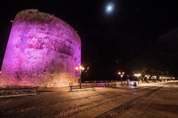 Torre Sulis illuminata di rosa in occasione del 100° giro di'Italia -i Alghero (Sassari) -...