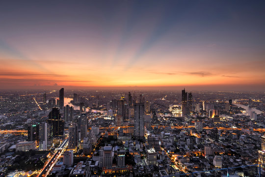 Bangkok im Sonnenuntergang