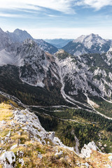 Karwendelgebirge, Blick vom Torkopf zur Soiernspitze (rechts hinten). Links Steinkarspitze und...