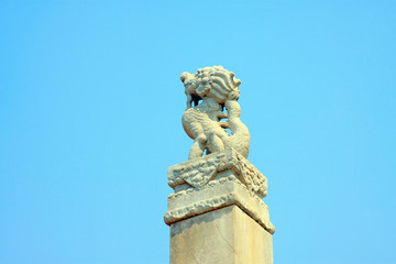 Fototapeta na wymiar god beast roar looking up to heaven in Eastern Royal Tombs of the Qing Dynasty