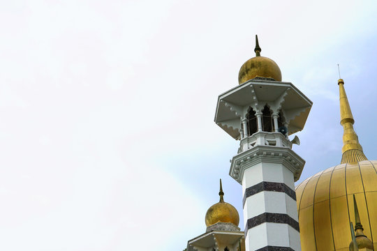 Masjid Ubudiah - ranking high on the list of Malaysia's most beautiful mosques, the Masjid Ubudiah (or Ubudiah Mosque) stands proudly and majestically in Kuala Kangsar Royal City, Perak, Malaysia