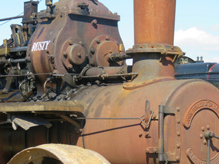 Fototapeta na wymiar Rusty Traction Engine
