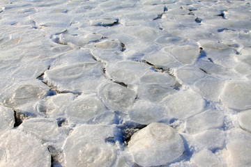 Obraz premium ice and snow natural landscape by the sea