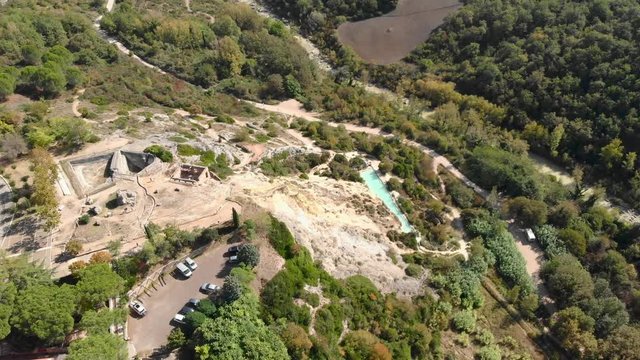 the Roman thermal baths in Bagno Vignoni