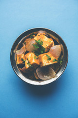 Paneer Do Pyaza  is a popular punjabi vegetarian recipe using cubes of cottage cheese  with lots of onion in a gravy