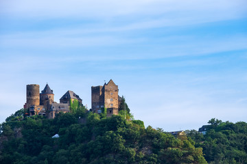 Fototapeta na wymiar Burg Schönburg bei Oberwesel am Rhein