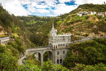 Fototapeten Las Lajas riverside church in Ipiales, Colombia © Haico